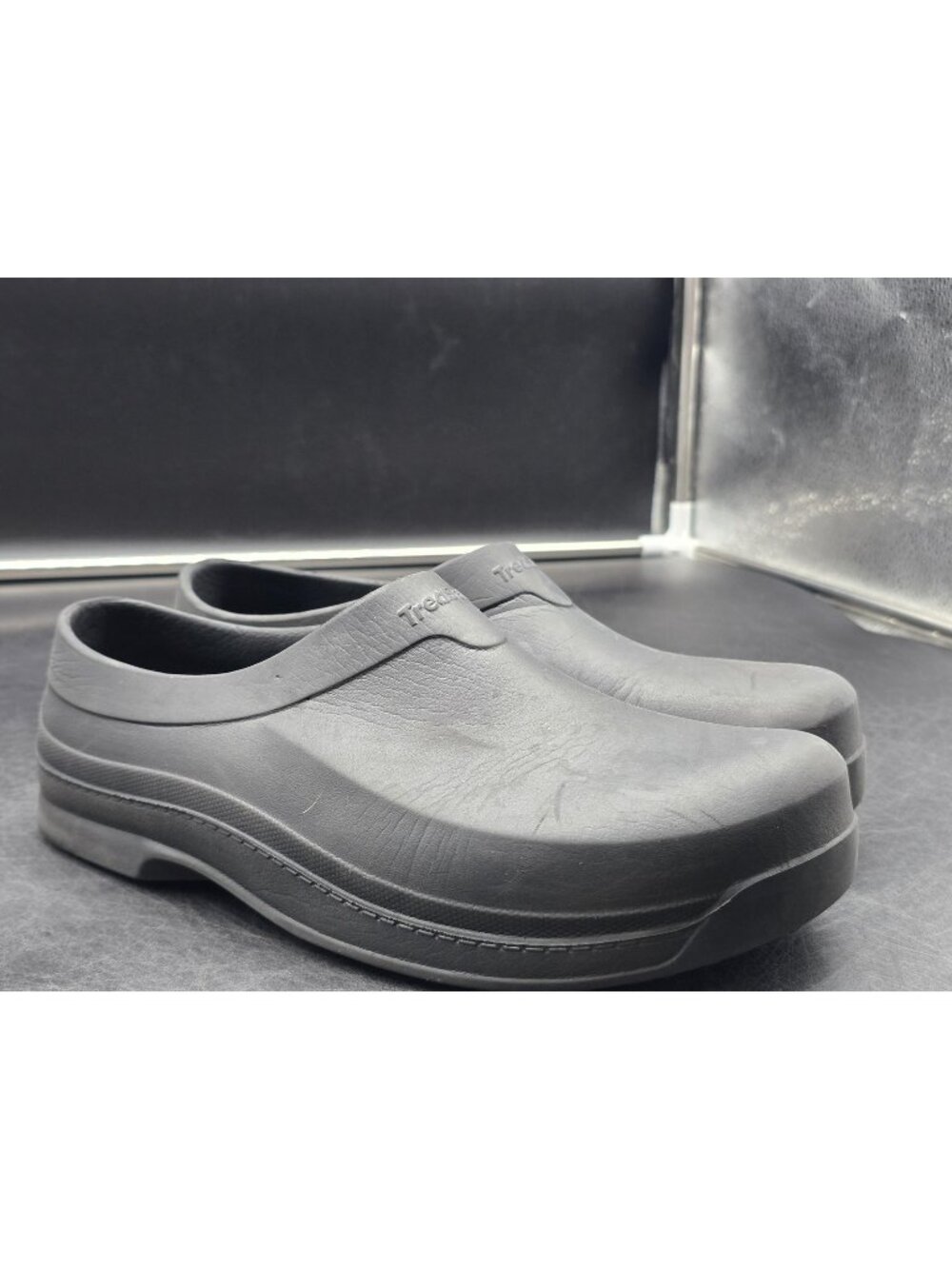 TredSafe Shoes Mens 8 Womens 10 Gray Slip Resistant Clog Work Casual Non Slip